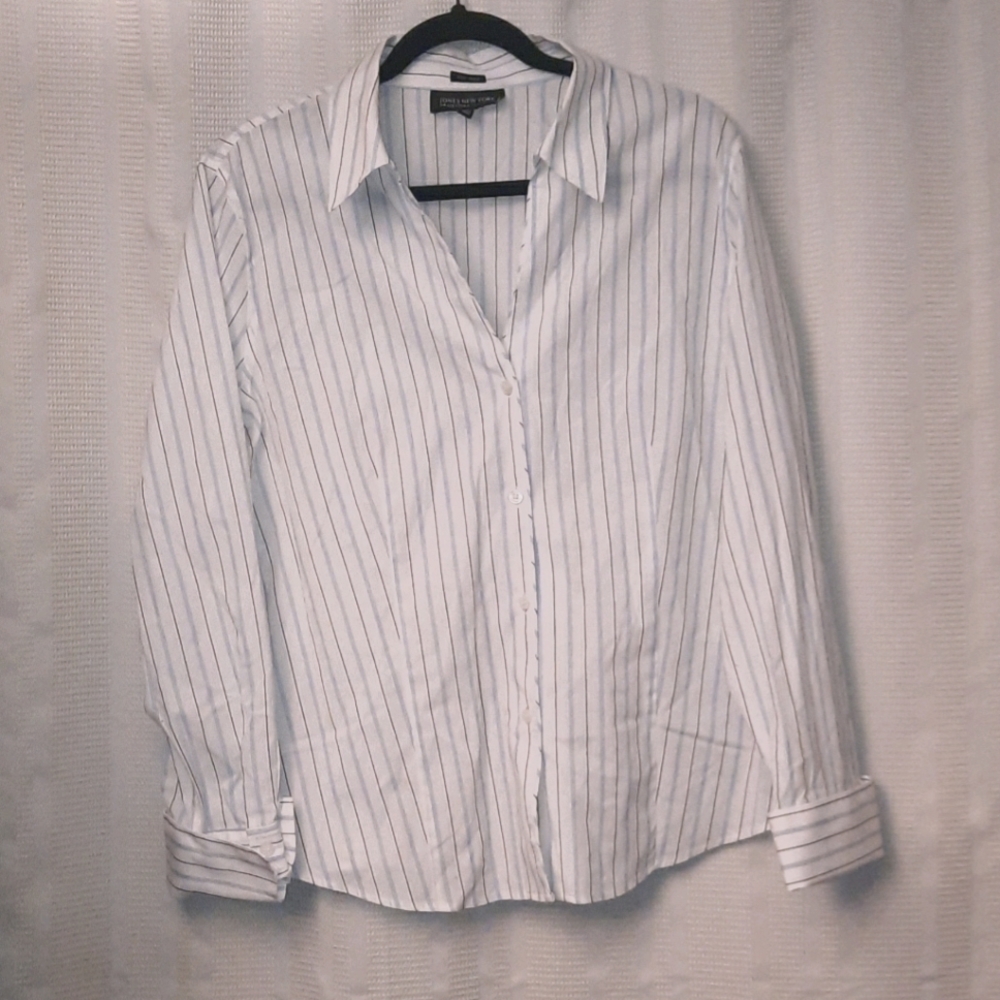 Jones New York Collection Platinum button down